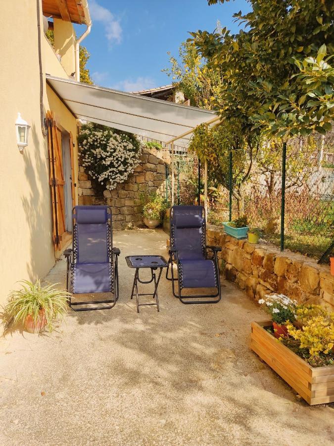 Bas De Villa. Cote D'azur, A 20 Kms De